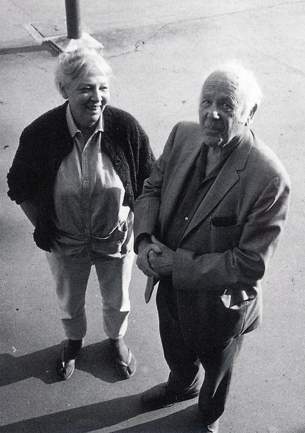 Foto n.5 - I coniugi Strand fotografati da Virgilio Tosi il 21 febbraio 1969 dal finestrino di un treno.